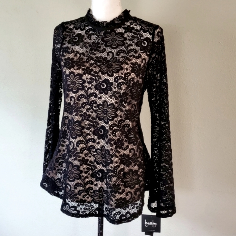 BY & BY Black Lace/Cream underlay Blouse - L (NWT)